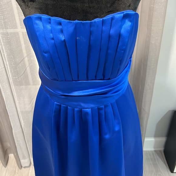 David’s bridal royal blue long prom/bridesmaid dress - Picture 5 of 6